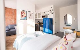 Bk Studio - Cozy And Modern Close To National Stadium